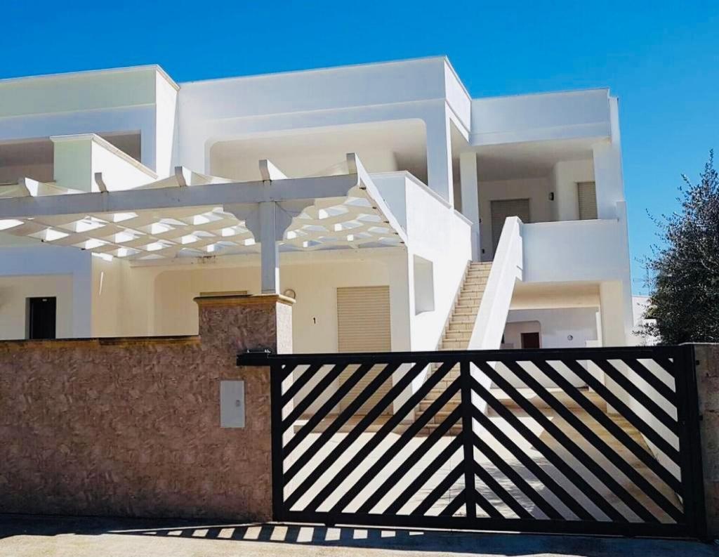マリーナ・ディ・マンカヴェルサMancaversa Gallipoli Casa Vacanza Stefaniaアパートメント エクステリア 写真