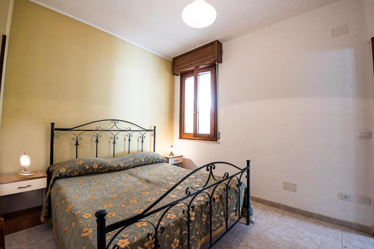 マリーナ・ディ・マンカヴェルサMancaversa Gallipoli Casa Vacanza Stefaniaアパートメント エクステリア 写真